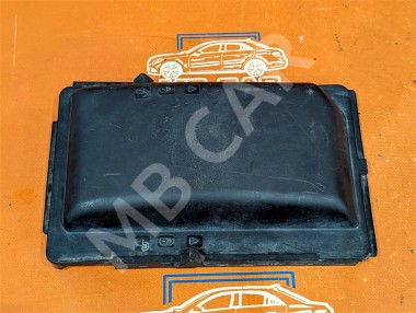 Крышка блока предохранителей MERCEDES-BENZ S-класс W220 рестайлинг (2002 - 2005) — Разборка Мерседес