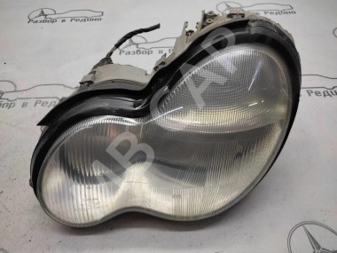 Фара левая MERCEDES-BENZ C-класс W203/S203/CL203 (2000 - 2004) — Разборка Мерседес