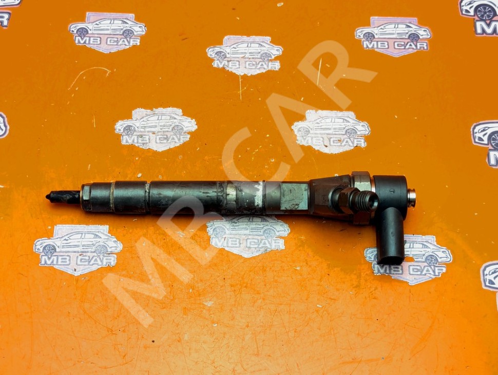 Форсунка ДИЗЕЛЬ MERCEDES-BENZ Vito W638 (1996 - 2003) фото 1 — Разборка Мерседес