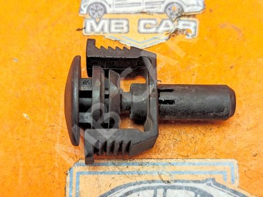 Клипса радиатора MERCEDES-BENZ CLC-класс CL203 (2008 - 2011) &mdash; Разборка Мерседес