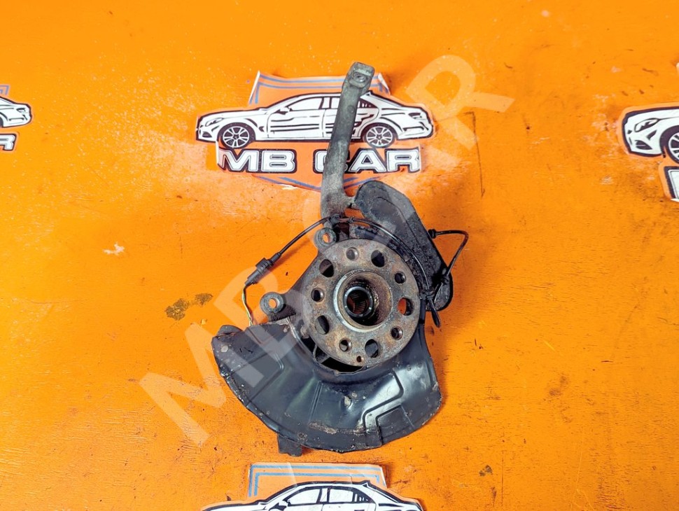 Кулак поворотный передний правый MERCEDES-BENZ E-класс W211/S211 (2002 - 2006) фото 1 &mdash; Разборка Мерседес