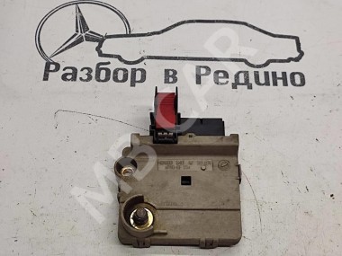 Блок предохранителей MERCEDES-BENZ S-класс W220 рестайлинг (2002 - 2005) — Разборка Мерседес