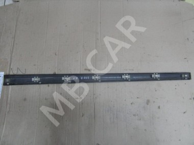 Молдинг двери MERCEDES-BENZ S-класс W220 (1998 - 2005) — Разборка Мерседес