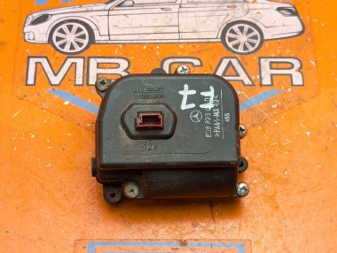 Моторчик задней форточки MERCEDES-BENZ V-класс W638/W639 (1996 - 2003) V 220 2.1 D AT (122 л.с.) &mdash; Разборка Мерседес