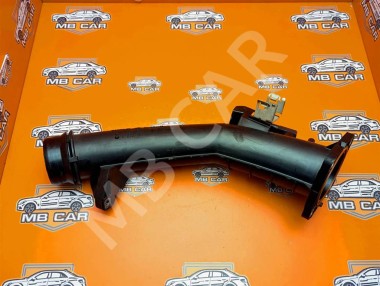 Патрубок воздушный MERCEDES-BENZ A-класс W176 (2012 - 2015) — Разборка Мерседес