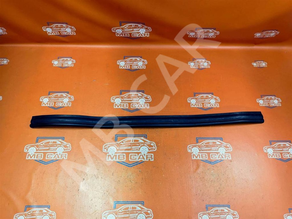 Уплотнитель моторного отсека MERCEDES-BENZ GL-класс X166 (2012 - 2016) фото 1 — Разборка Мерседес