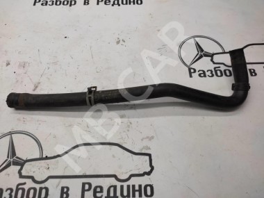 Патрубок ОЖ MERCEDES-BENZ S-класс W220 (1998 - 2005) — Разборка Мерседес