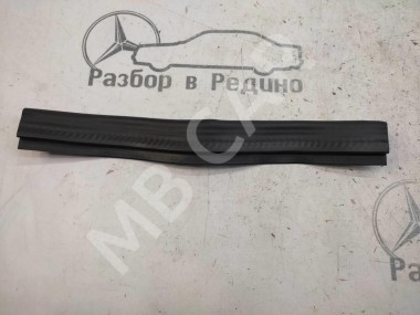 Уплотнитель моторного отсека MERCEDES-BENZ C-класс W204/S204 (2006 - 2011) — Разборка Мерседес