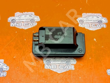 Плафон салона MERCEDES-BENZ M-класс W163 рестайлинг (2001 - 2005) — Разборка Мерседес