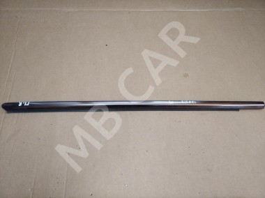 Молдинг стекла двери MERCEDES-BENZ E-класс W210/S210 (1995 - 1999) — Разборка Мерседес