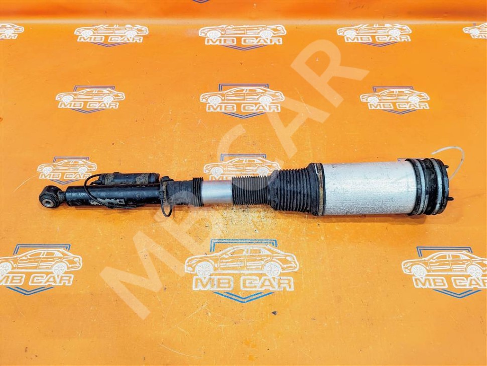 Пневмостойка задняя MERCEDES-BENZ S-класс W220 рестайлинг (2002 - 2005) фото 1 — Разборка Мерседес