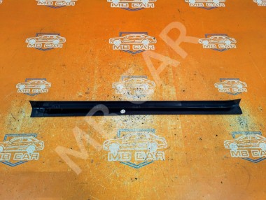 Накладка порога внутренняя MERCEDES-BENZ C-класс W203/S203/CL203 (2000 - 2004) — Разборка Мерседес