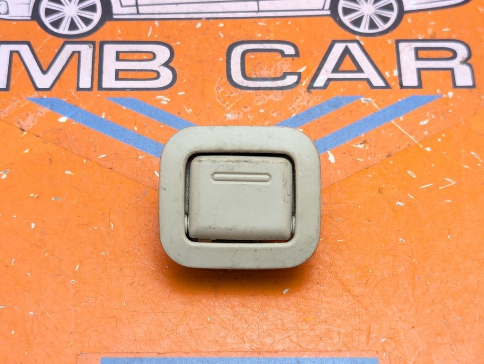 Крючок для одежды MERCEDES-BENZ C-класс W204/S204 (2006 - 2011) фото 1 &mdash; Разборка Мерседес