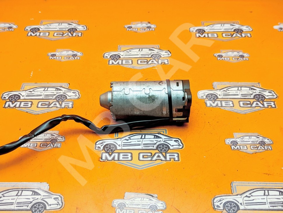 Моторчик регулировки сидений MERCEDES-BENZ E-класс W210/S210 (1995 - 1999) фото 1 — Разборка Мерседес