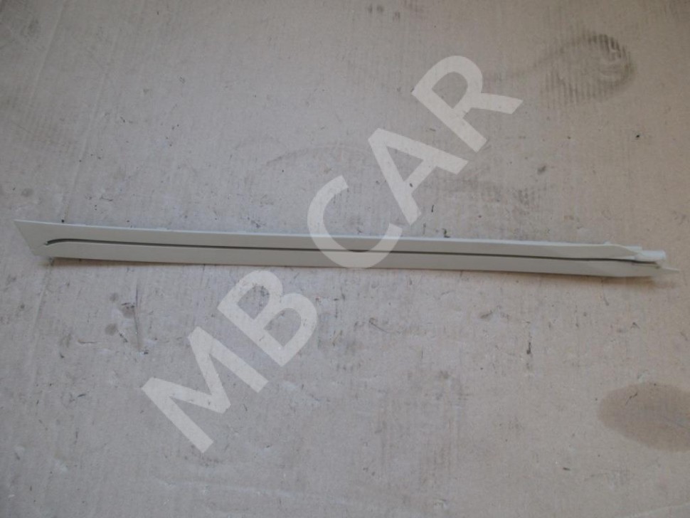 Направляющая шторки багажника MERCEDES-BENZ CLS-класс C218/X218 (2010 - 2014) фото 1 — Разборка Мерседес