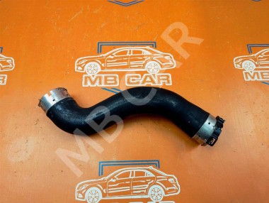 Патрубок интеркулера MERCEDES-BENZ C-класс W204/S204/С204 рестайлинг (2011 - 2015) — Разборка Мерседес