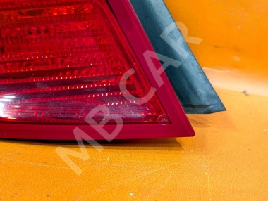 Фонарь задний левый MERCEDES-BENZ C-класс W204/S204 (2006 - 2011) — Разборка Мерседес