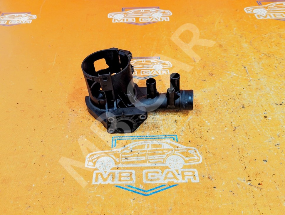 Кронштейн топливного фильтра MERCEDES-BENZ C-класс W204/S204 (2006 - 2011) фото 1 — Разборка Мерседес