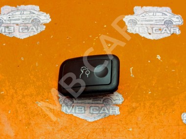 Кнопка открытия багажника MERCEDES-BENZ C-класс W204/S204 (2006 - 2011) — Разборка Мерседес