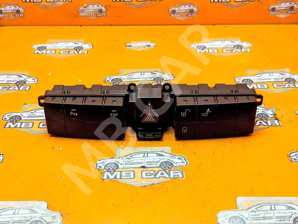 Блок кнопок MERCEDES-BENZ C-класс W203/S203/CL203 рестайлинг (2004 - 2008) фото 1 &mdash; Разборка Мерседес