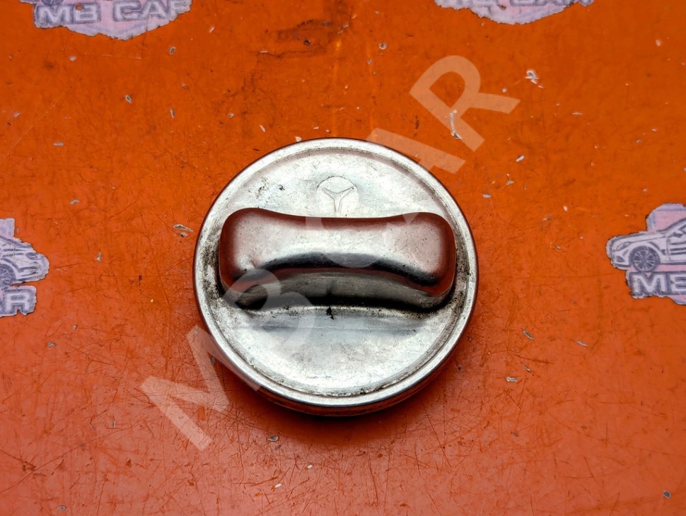 Крышка топливного бака MERCEDES-BENZ E-класс W124/S124/C124/A124 (1984 - 1997) фото 1 — Разборка Мерседес