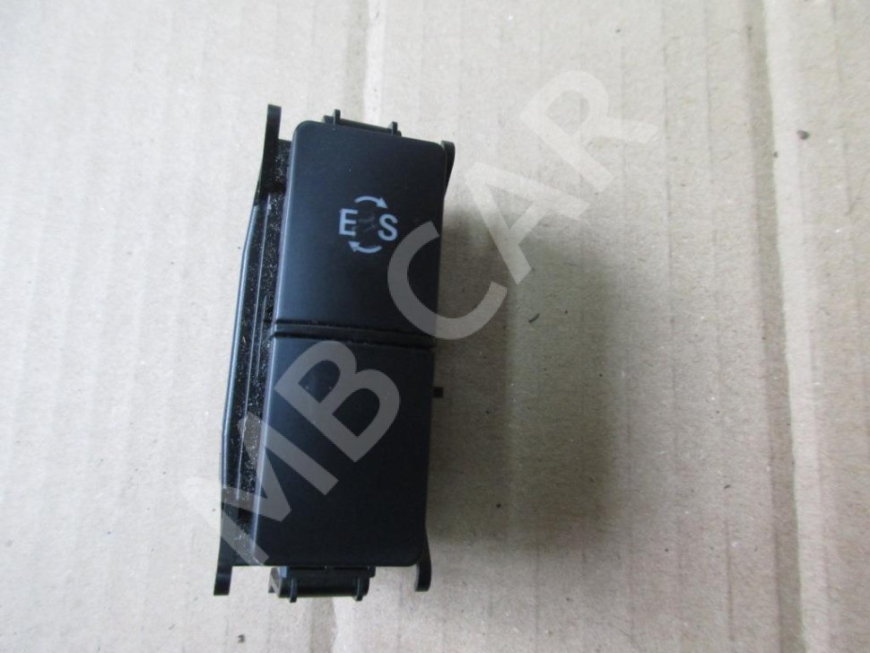 Кнопка MERCEDES-BENZ CLS-класс C218/X218 (2010 - 2014) фото 1 &mdash; Разборка Мерседес