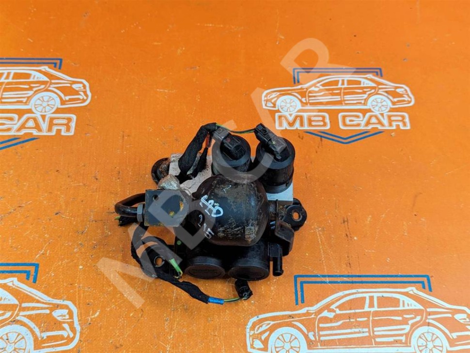 Блок клапанов гидроподвески MERCEDES-BENZ CL-класс C215 (1999 - 2002) фото 1 — Разборка Мерседес