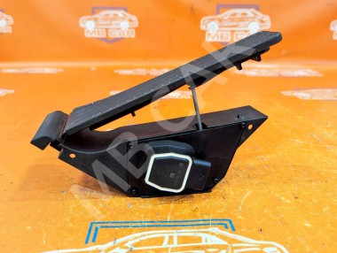 Педаль газа электронная MERCEDES-BENZ C-класс W204/S204/С204 рестайлинг (2011 - 2015) — Разборка Мерседес