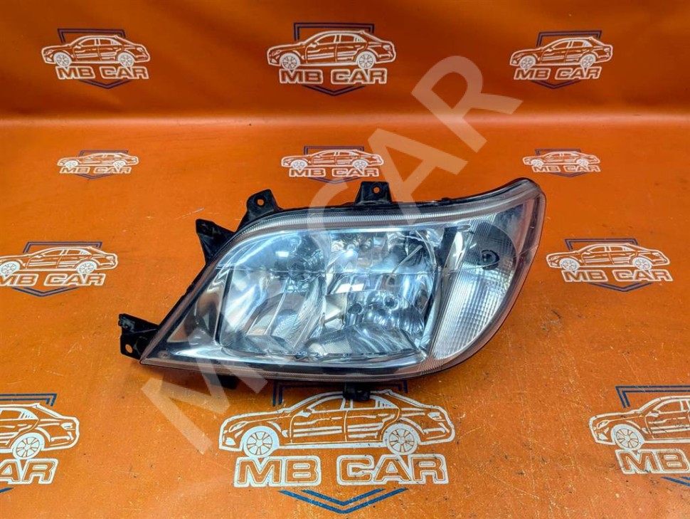 Фара левая MERCEDES-BENZ Sprinter W901-905 (1995 - 2006) фото 1 — Разборка Мерседес
