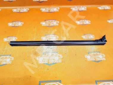 Молдинг стекла двери MERCEDES-BENZ CLK-класс C209/W209 (2002 - 2005) — Разборка Мерседес
