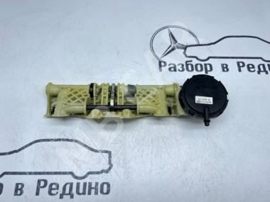 Механизм подголовника MERCEDES-BENZ CL-класс C215 рестайлинг (2002 - 2006) — Разборка Мерседес