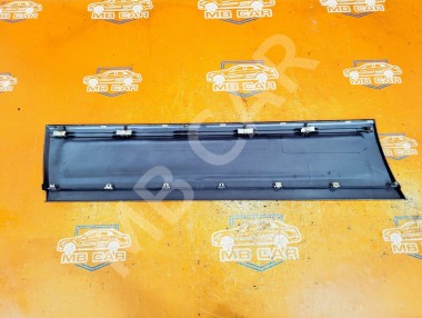 Молдинг двери MERCEDES-BENZ E-класс W124/S124/C124/A124 (1984 - 1997) — Разборка Мерседес