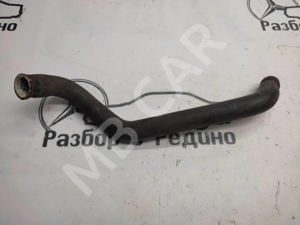 Патрубок ОЖ MERCEDES-BENZ Sprinter W901-905 (1995 - 2006) фото 1 — Разборка Мерседес