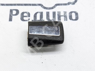 Крышка ручки двери MERCEDES-BENZ W124 W124/S124/C124/A124 (1984 - 1993) — Разборка Мерседес