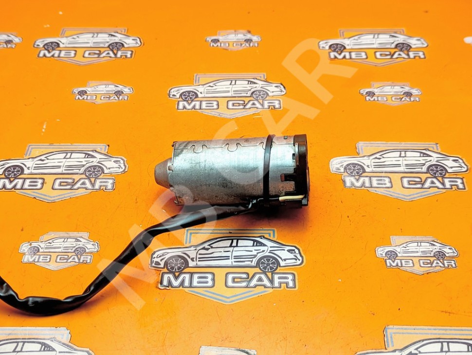 Моторчик регулировки сидений MERCEDES-BENZ E-класс W210/S210 (1995 - 1999) фото 1 — Разборка Мерседес