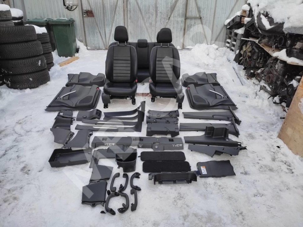 Салон MERCEDES-BENZ X-класс I (2017 - 2020) фото 1 — Разборка Мерседес