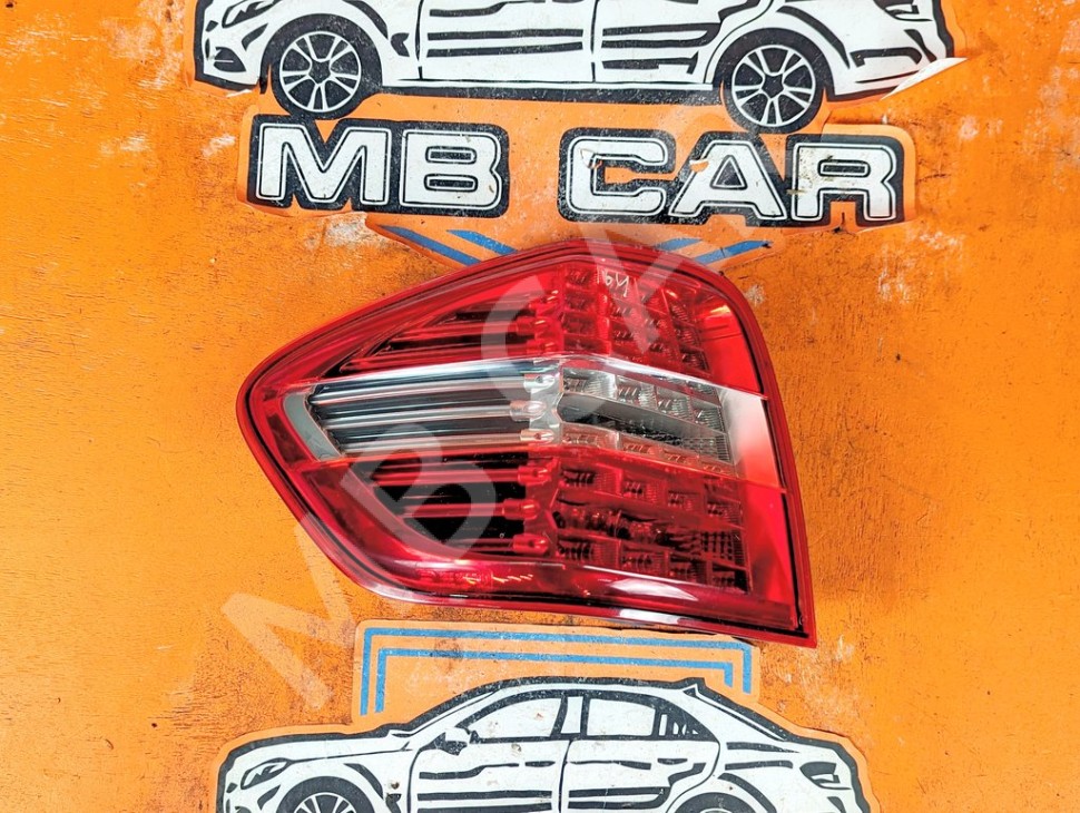 Фонарь задний левый MERCEDES-BENZ M-класс W164 рестайлинг (2008 - 2011) фото 1 &mdash; Разборка Мерседес