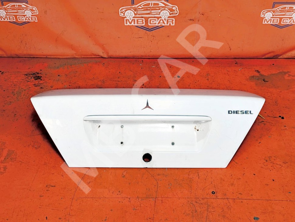 Крышка багажника MERCEDES-BENZ C-класс W202/S202 (1993 - 1997) фото 1 &mdash; Разборка Мерседес