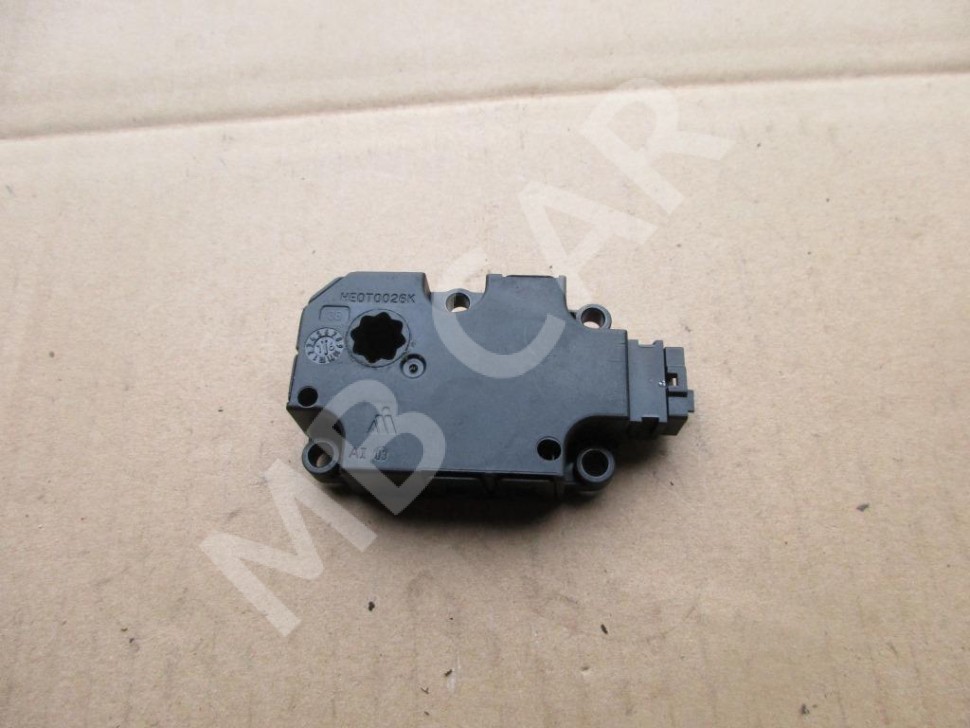 Сервоприводы печки MERCEDES-BENZ C-класс W205/S205/C205/A205 (2014 - 2018) фото 1 — Разборка Мерседес