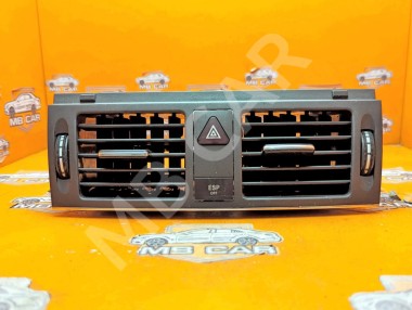 Воздуховод центральный MERCEDES-BENZ C-класс W204/S204 (2006 - 2011) &mdash; Разборка Мерседес