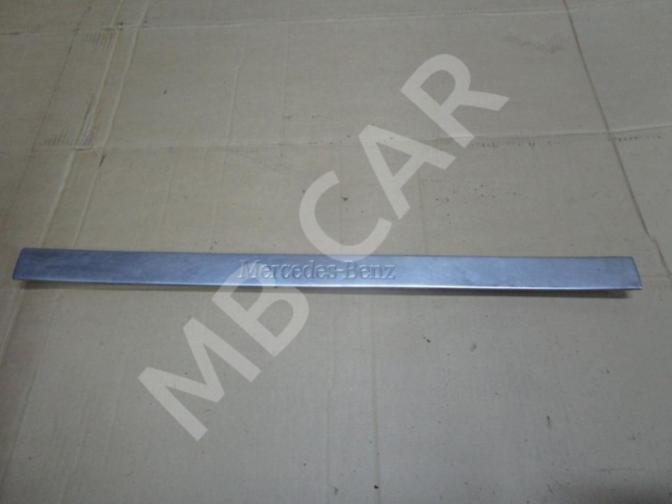 Накладка порога внутренняя MERCEDES-BENZ M-класс W163 рестайлинг (2001 - 2005) фото 1 — Разборка Мерседес