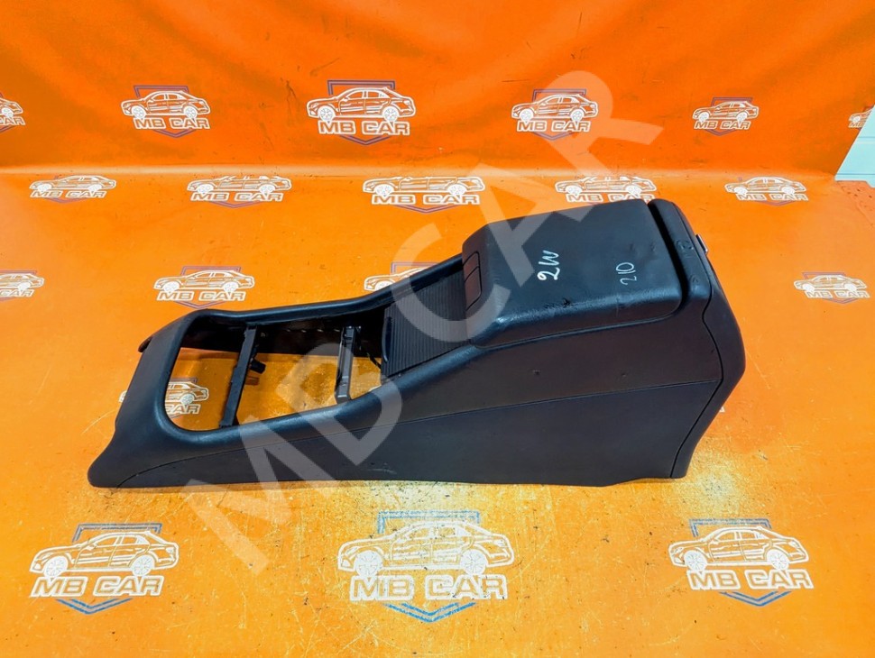Подлокотник MERCEDES-BENZ M-класс W163 рестайлинг (2001 - 2005) фото 1 &mdash; Разборка Мерседес