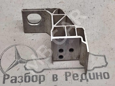 Кронштейн радиатора MERCEDES-BENZ C-класс W205/S205/C205/A205 рестайлинг (2018 - 2023) — Разборка Мерседес