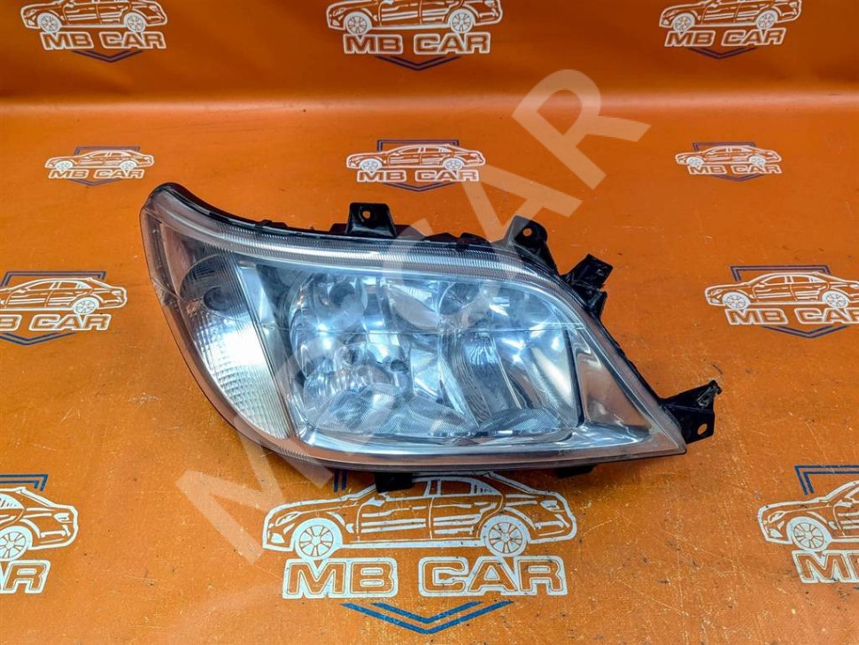Фара правая MERCEDES-BENZ Sprinter W901-905 (1995 - 2006) фото 1 &mdash; Разборка Мерседес