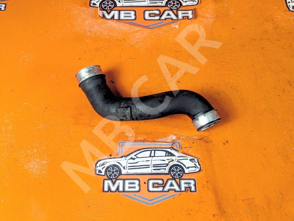 Патрубок интеркулера MERCEDES-BENZ S-класс W220 рестайлинг (2002 - 2005) фото 1 &mdash; Разборка Мерседес