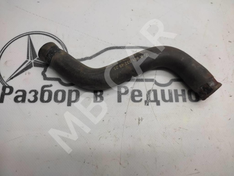 Патрубок ОЖ MERCEDES-BENZ Sprinter W901-905 (1995 - 2006) фото 1 — Разборка Мерседес