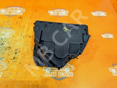 Корпус блока предохранителей MERCEDES-BENZ E-класс W211/S211 (2002 - 2006) — Разборка Мерседес