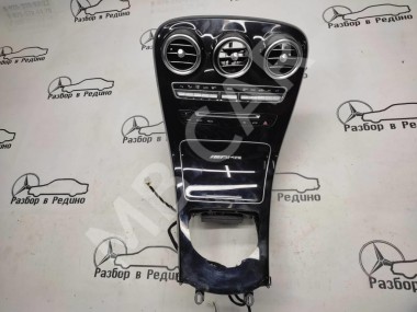 Накладка консоли (борода) MERCEDES-BENZ C-класс AMG W205/S205/C205/A205 (2014 - 2018) — Разборка Мерседес