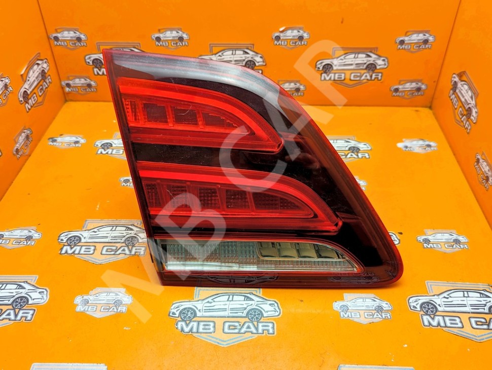 Фонарь крышки багажника MERCEDES-BENZ GLE-класс W166 (2015 - 2018) фото 1 — Разборка Мерседес