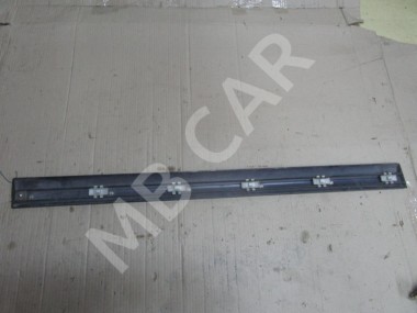 Молдинг двери MERCEDES-BENZ E-класс W210/S210 рестайлинг (1999 - 2003) — Разборка Мерседес